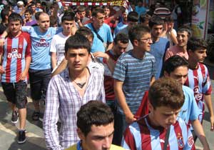 Trabzon taraftarı özür bekliyor!