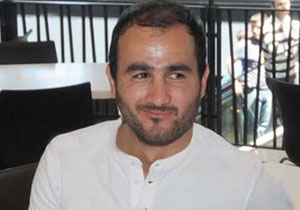 Gökhan'dan 3,5 yıllık imza