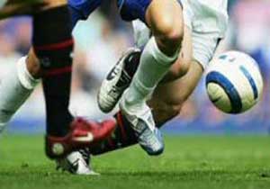 Maçta saha birbirine karıştı