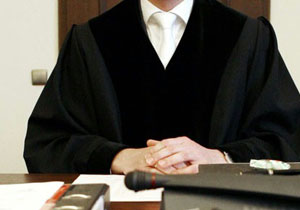 2 General serbest kaldı