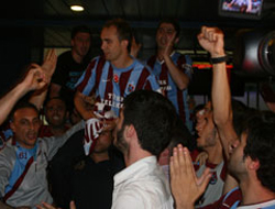 Adrian Mierzejewski 84. oldu!