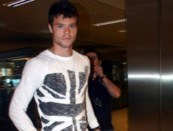 Celustka ne kadara mal oldu?