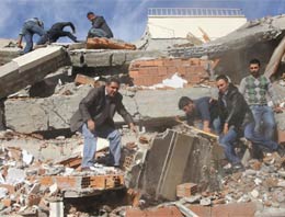 Van'da ölü sayısı 217 oldu