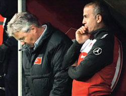 Gidiyor mu? Kalıyor mu?