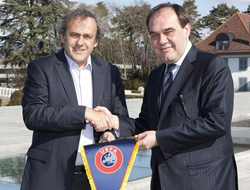 Demirören UEFA'ya konuştu