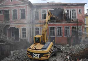 Trabzon'da 22 bina yıkıldı