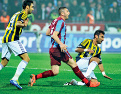 Spor Adamlarından Burak'a ödül