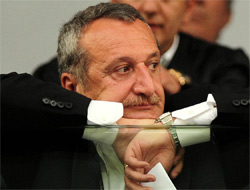 Ağar teslim olacak ama bir şartla!