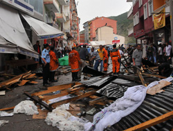 İstanbul'da fırtına koptu