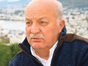 Şener’e kral karşılama