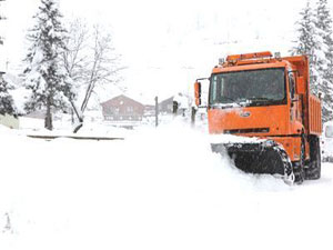 Doğu Karadeniz’de kar sonrası kapalı yollar açılıyor