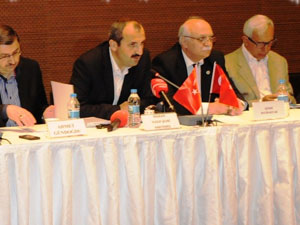 "Hükümetten direktif almıyoruz"