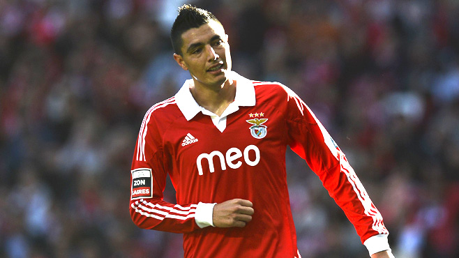 Cardozo transferi neden gecikti?