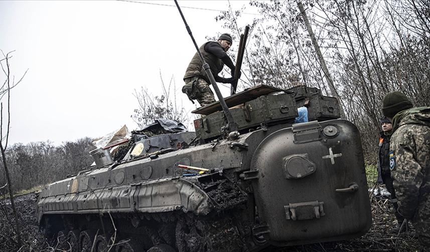 Ukrayna Devlet Başkanı Zelenskiy Bahmut ve Soledar'daki durumu açıkladı