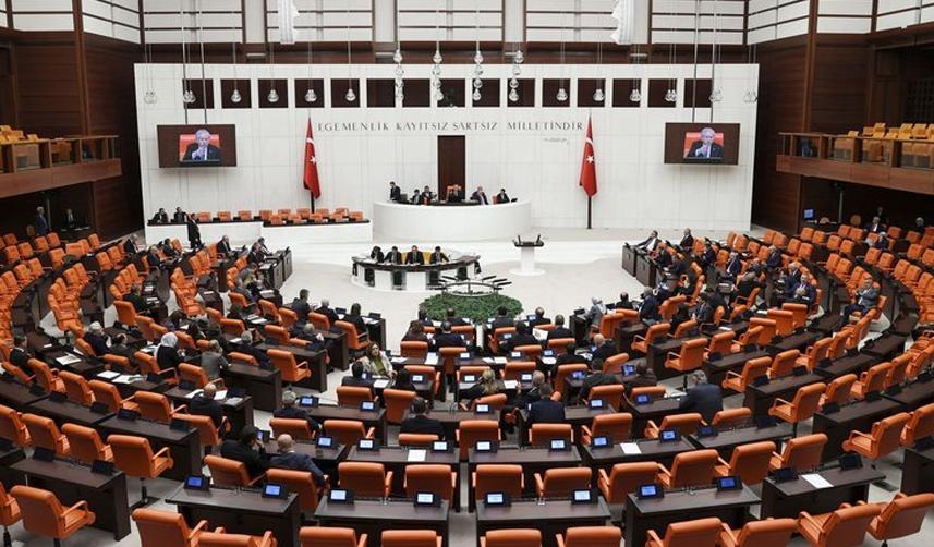 MHP'den cinsiyet değişikliğine karşı teklif