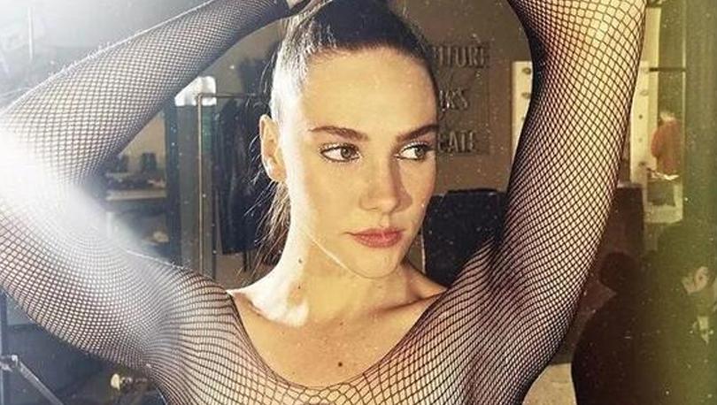 Alina Boz transparan pozuyla ortalığı kasıp kavurdu
