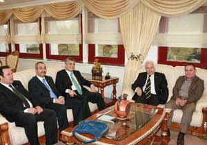 Ak Parti'den Özen'e ziyaret