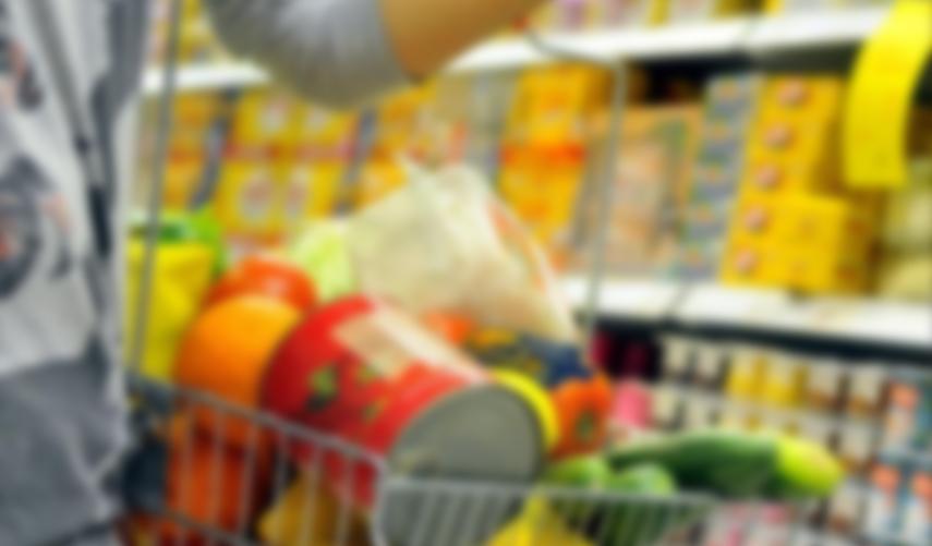 Hopa'dan alışveriş yapan Özbek vatandaş: Türkiye çok ucuz ve güzel