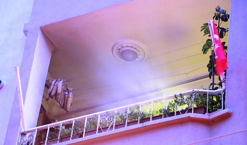 Kombi alev alev yandı, facianın eşiğinden dönüldü