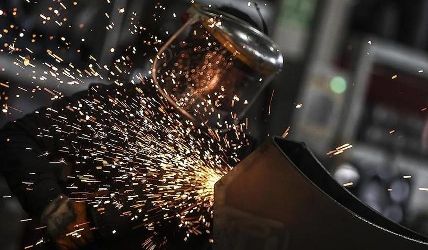 Sanayi üretimi aylık ve yıllık bazda arttı