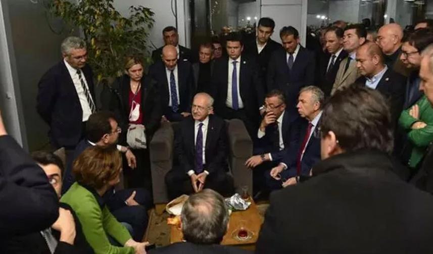 Almanya'dan dönen CHP Lideri Kılıçdaroğlu'nu İmamoğlu karşıladı