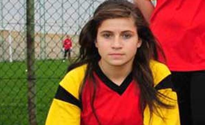 Hilal futbola gönül verdi