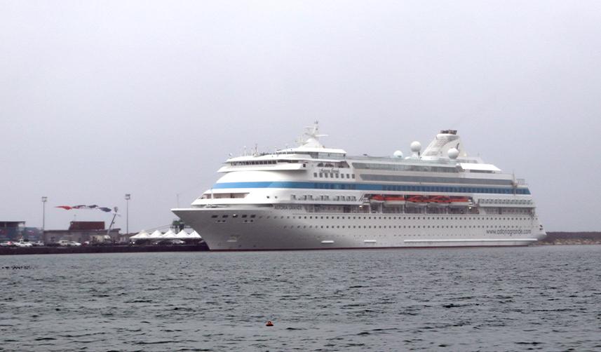 Ordu'ya gelen ilk kruvaziyer olan "Astoria Grande" törenle karşılandı