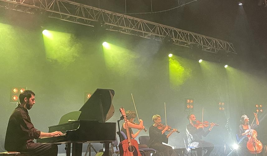  Rus müzisyen Evgeny Grinko  Trabzon'da sahne aldı