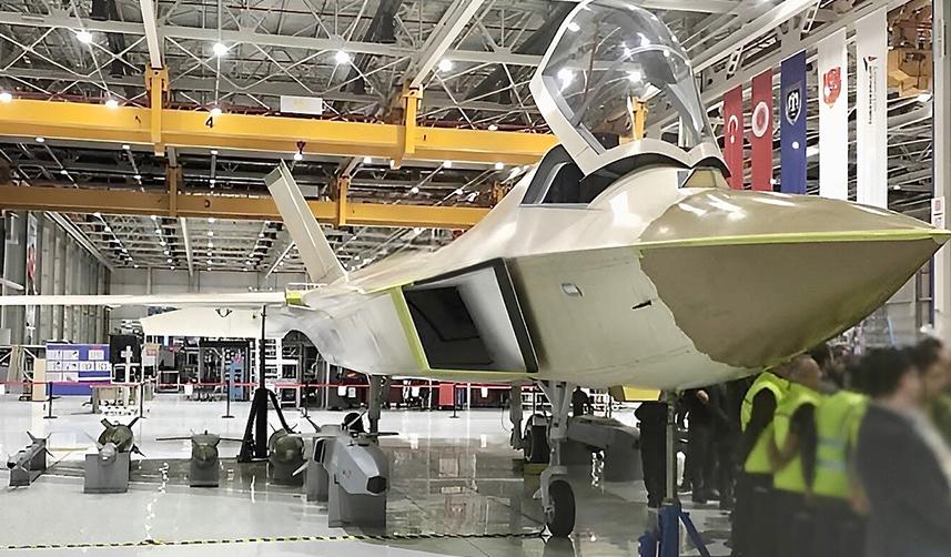 MMU ile ilgili heyecanlandıran görsel! İniş takımları üzerinde