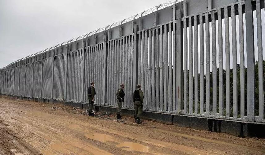 Yunanistan'dan Türkiye sınırına 35 kilometrelik yeni duvar