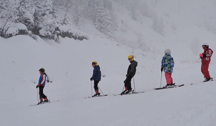 Artvin'deki Atabarı Kayak Merkezi'de sezon başladı