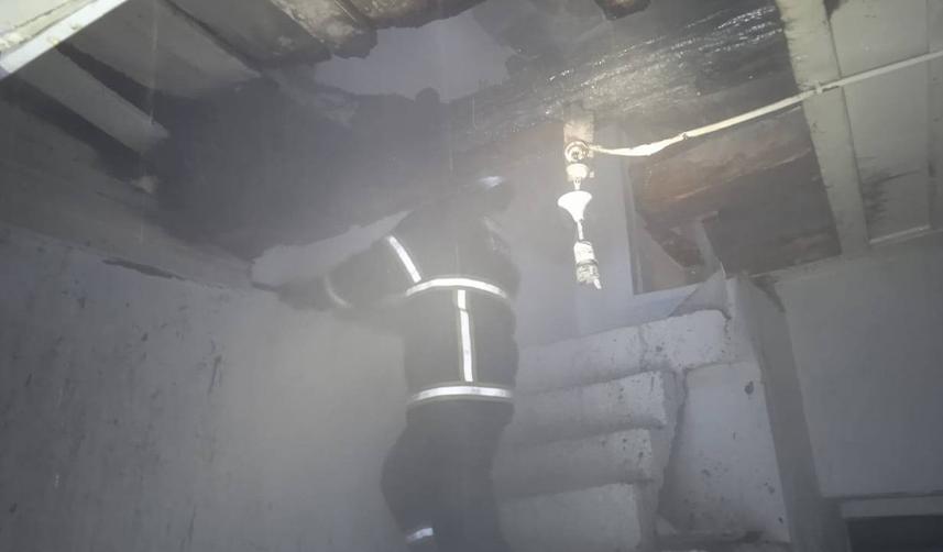 Bayburt'ta ahşap evde çıkan yangın söndürüldü