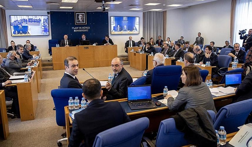 Memur ve emekli maaş artışları komisyondan geçti