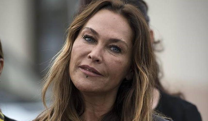 Hülya Avşar'dan çalışanlarına büyük jest!