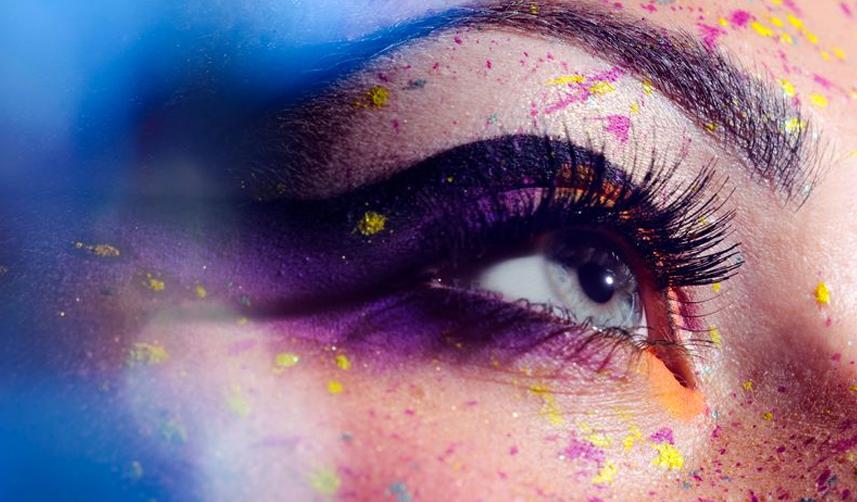 Renkli ve Canlı Makyaj Nasıl Yapılır?