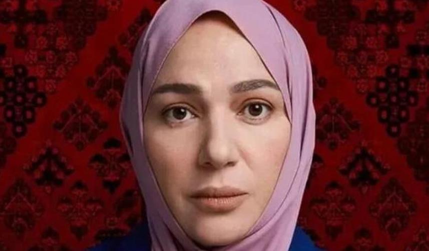 Reyting rekortmeni dizinin yıldızı ekranlara başörtülü döndü, hiç kimse tanıyamadı
