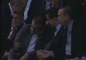 Erdoğan'ın neşesi o an kaçtı!