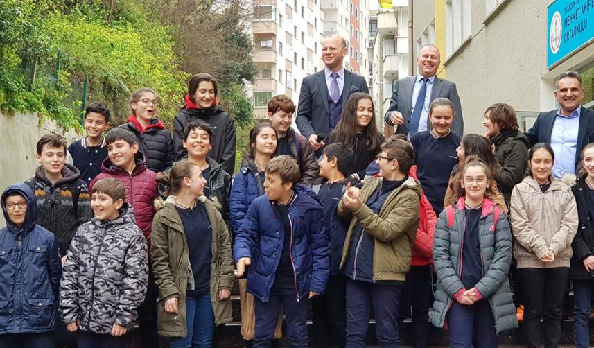 Ortahisar Mehmet Akif Ersoy Ortaokulu'ndan öğrencilere sürpriz ödev