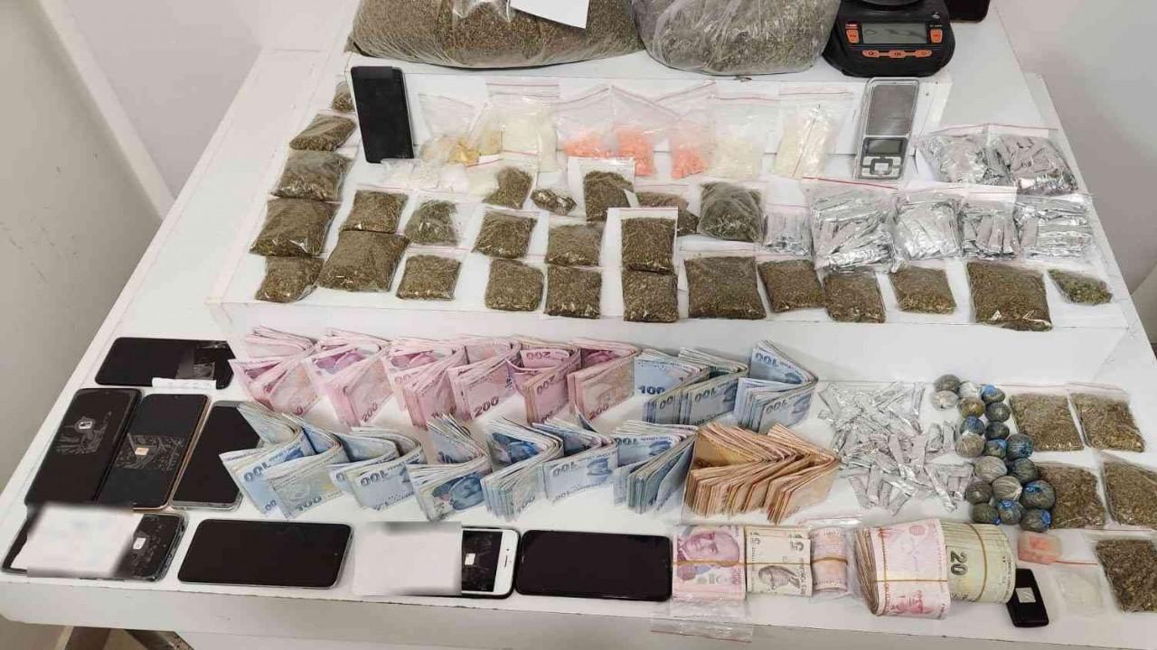 Pendik’te uyuşturucu operasyonu: 3 kişi yakalandı