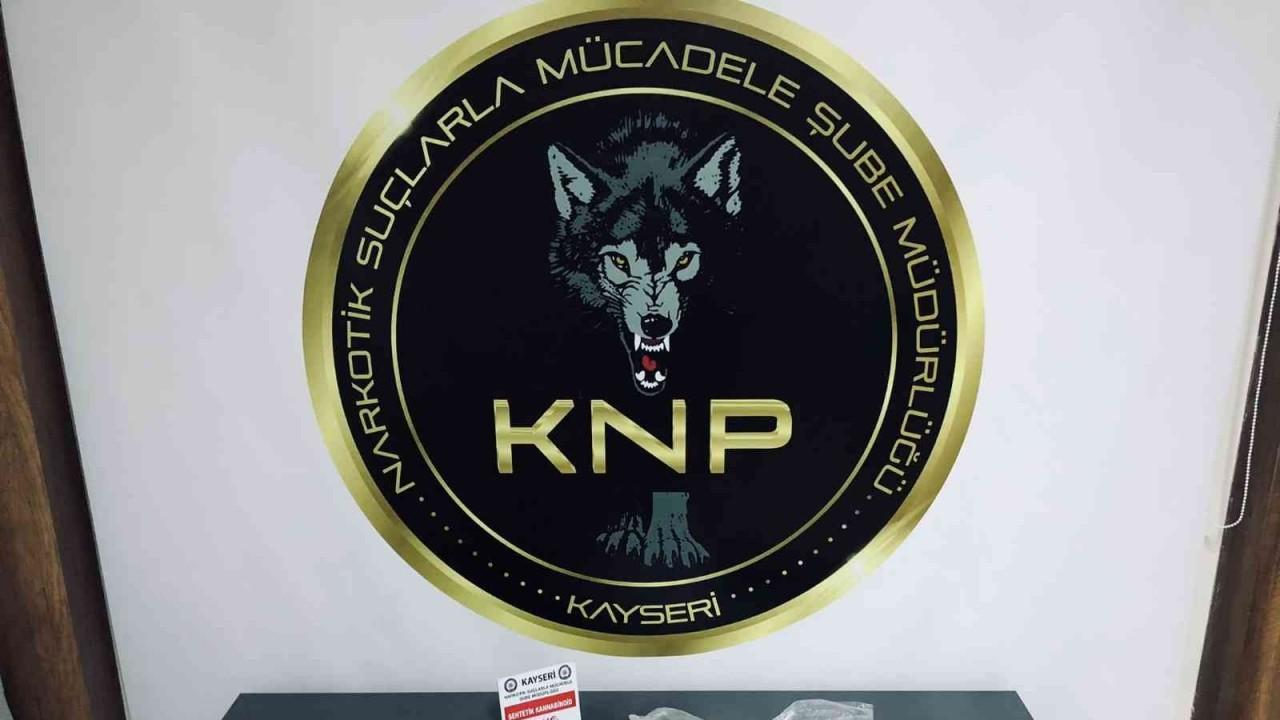 Zehir taciri narkotik polisinden kaçamadı