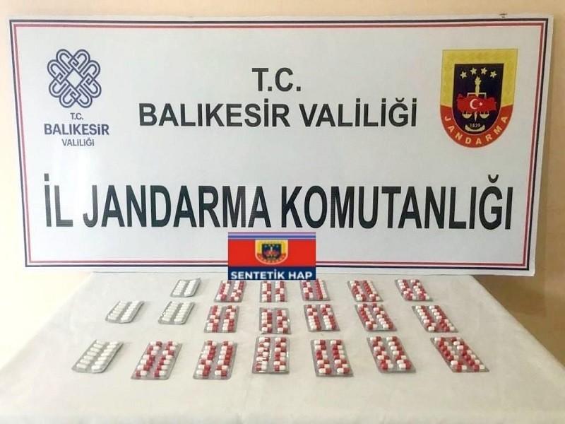 Jandarmadan Karesi ve Sındırgı’da uyuşturucu operasyonu