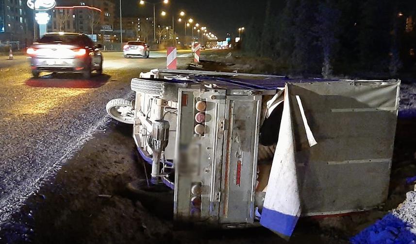 Çorum'da devrilen üç tekerlekli motosikletteki çocuk yaralandı