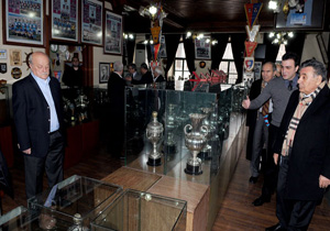 Aydın Doğan'dan müzeye ziyaret