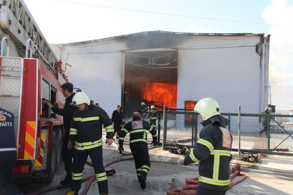 Erzincan itfaiyesi 2022 yılında 2 bin 533 olaya müdahale etti