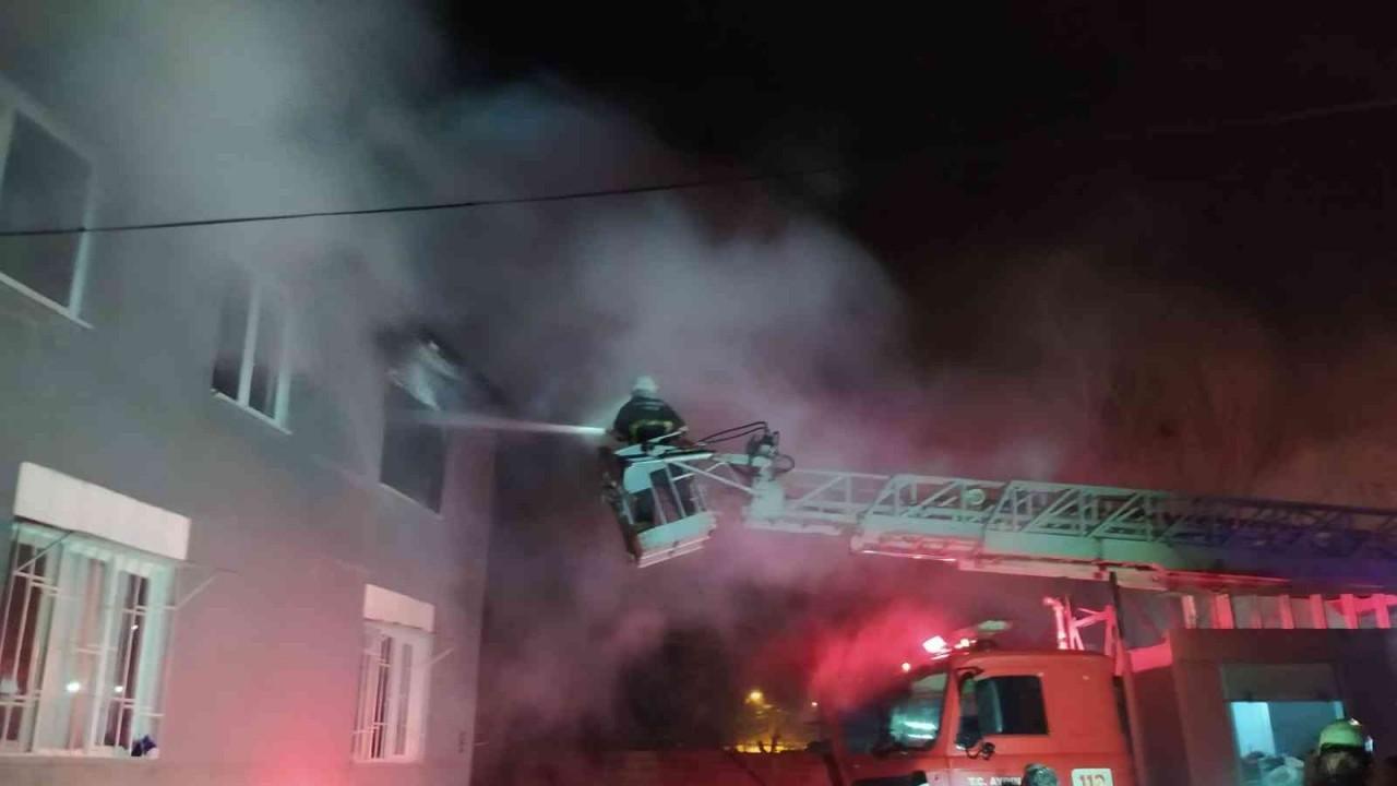 Aydın’da çıkan yangında bir ev kullanılamaz hale geldi
