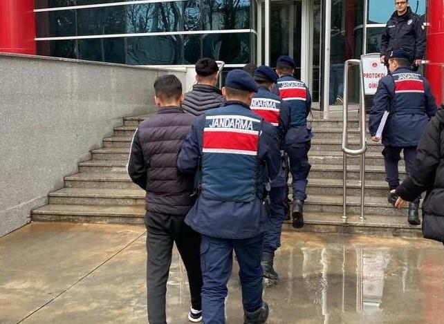 Hırsızlar jandarma ekiplerinden kaçamadı