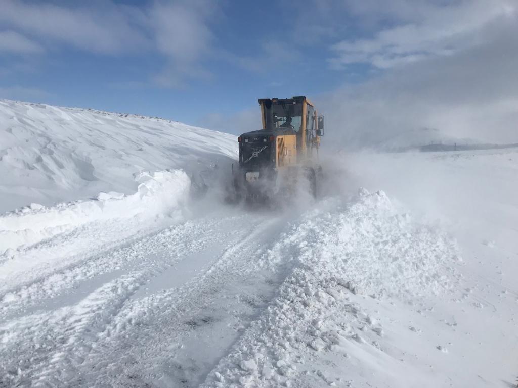 Sivas’ta 52 yerleşim yeri yolu ulaşıma kapandı