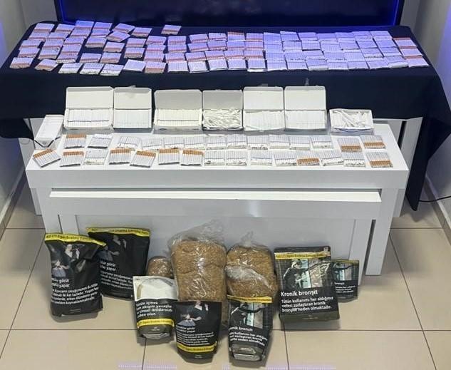 3 şüpheli çok sayıda kaçak malzemeyle yakalandı