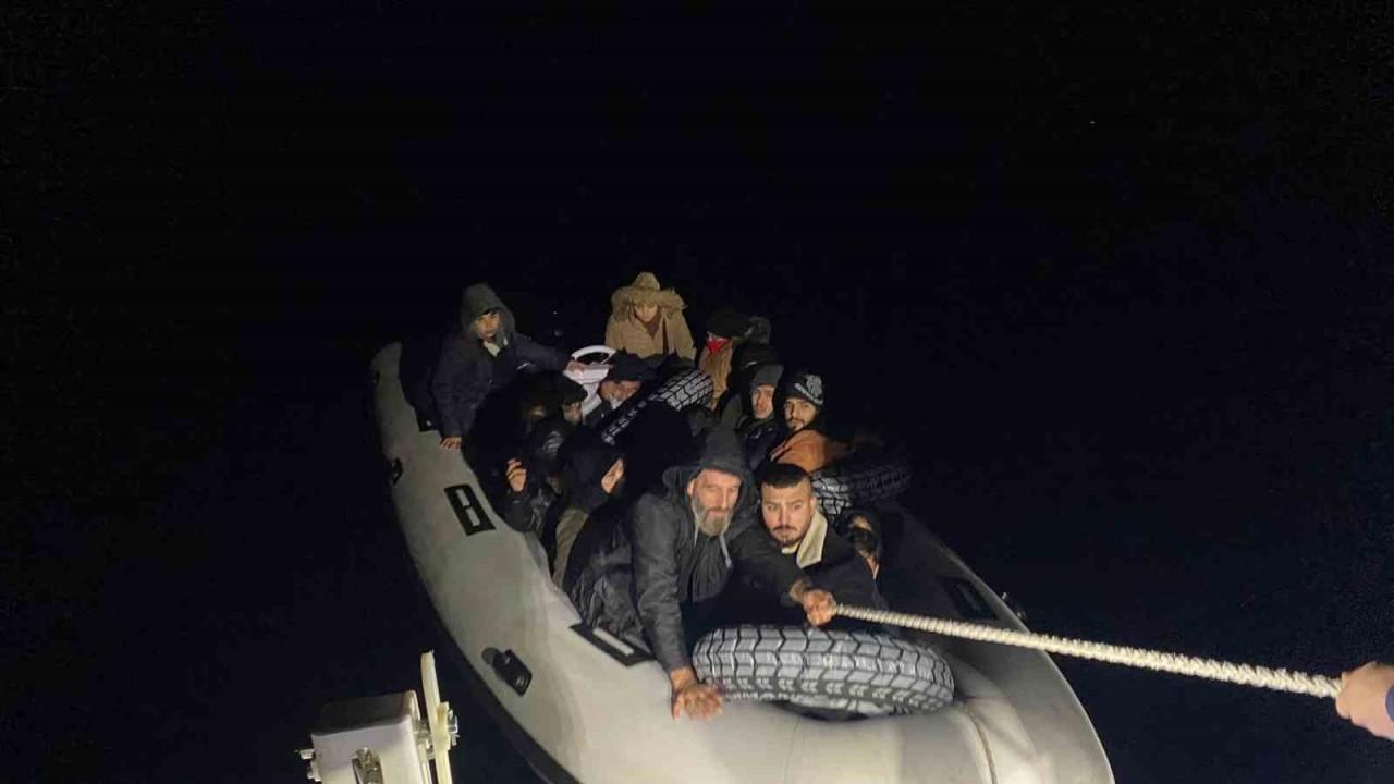 Bodrum’da 17 düzensiz göçmen kurtarıldı