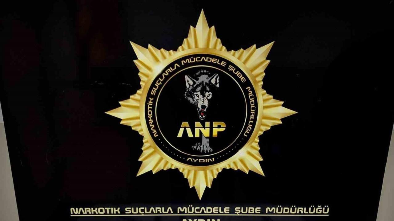 Yarış motosikleti ile uyuşturucu sevkiyatı narkotik polisine takıldı